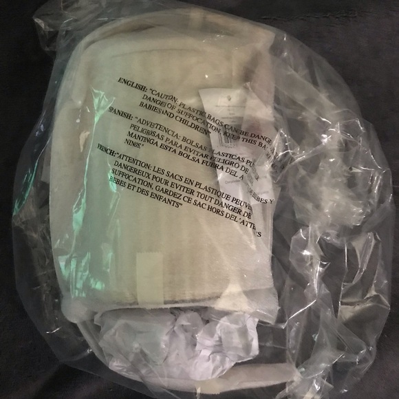 Kate Spade NWT Ladybug Cylinder Crossbody - Picture 11 of 12